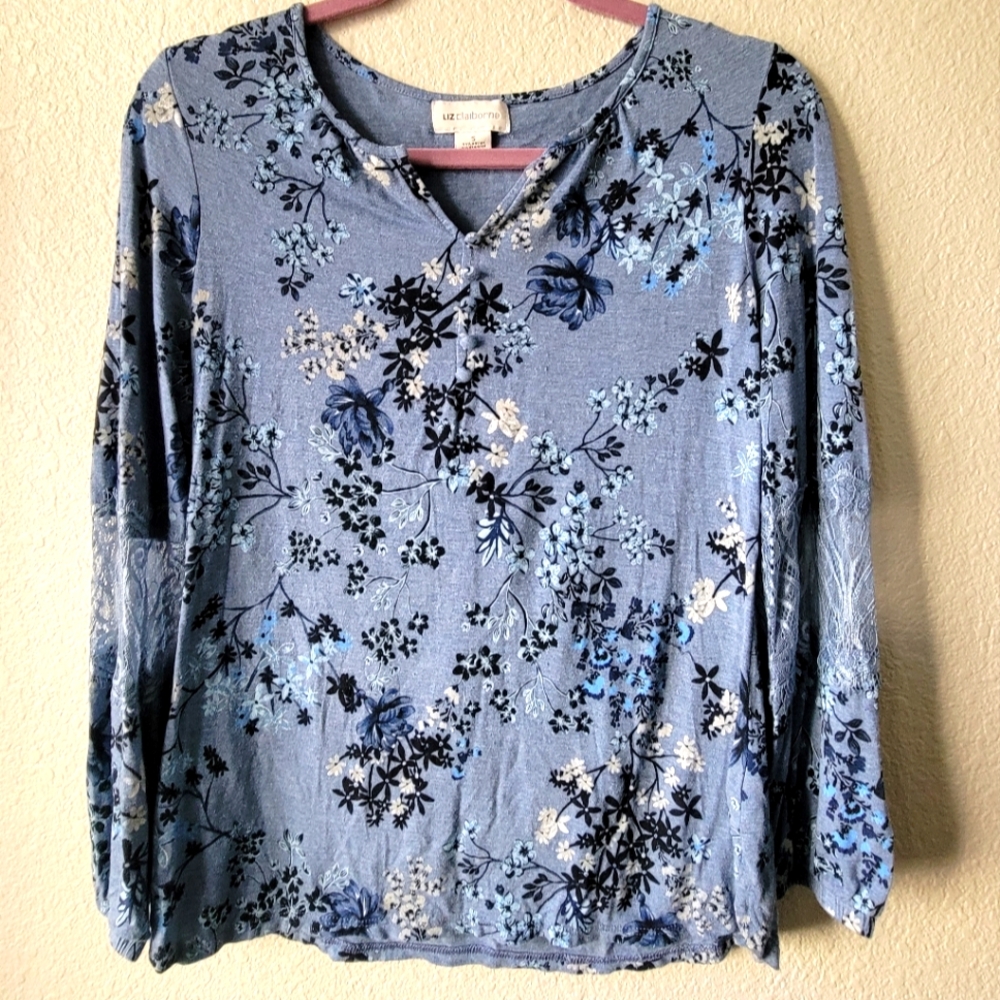 Blue Floral Top with Lace Sleeve Accents Liz Claiborne Size Small